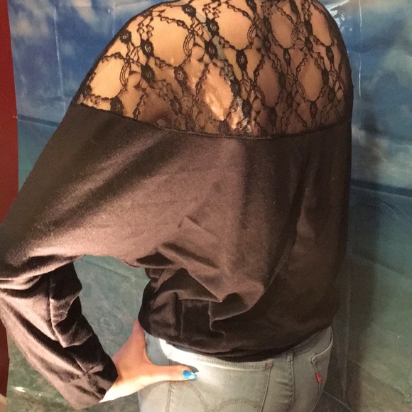 Small Black Blouse - Picture 3 of 4